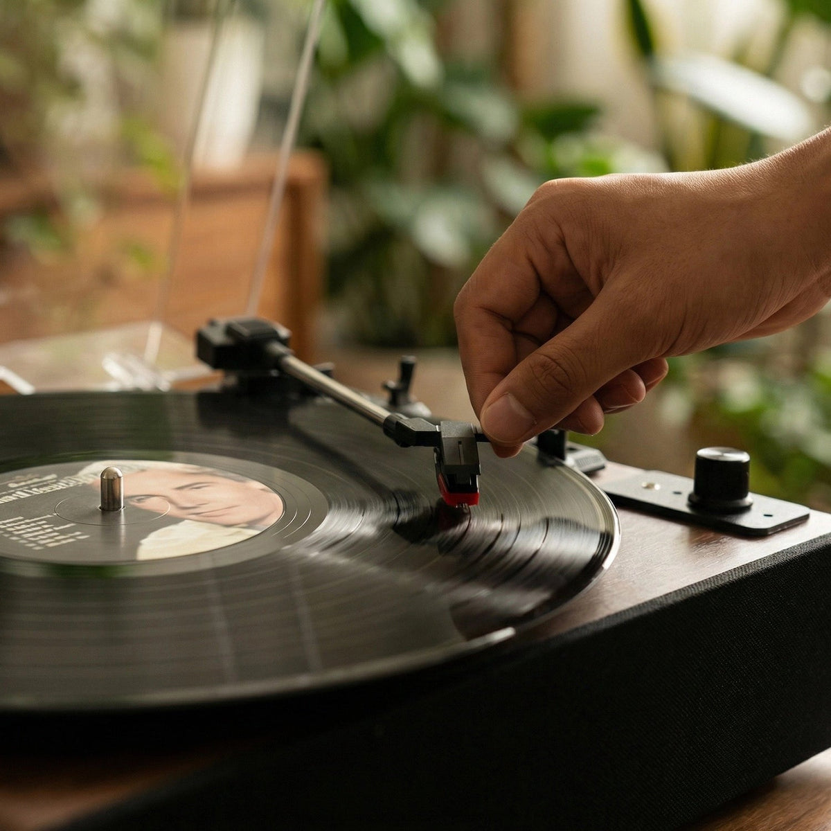 A Beginner's Guide to Vinyl Records: Everything You Need to Know